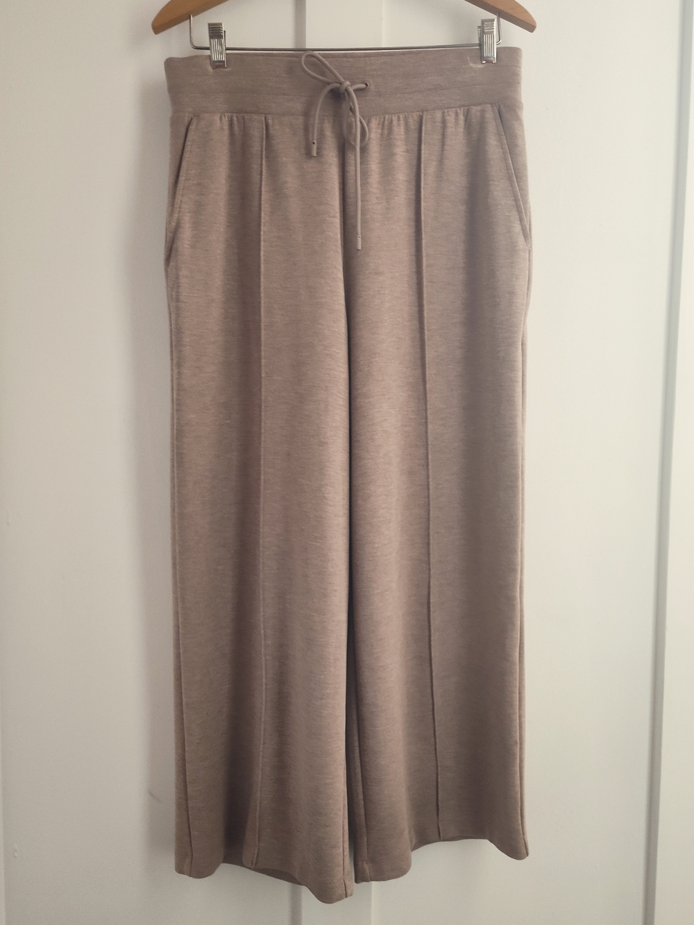 Talbots Airknit Stretch Natural Light Brown Heather Wide Crop Leg Pant | Medium - Picture 2 of 8